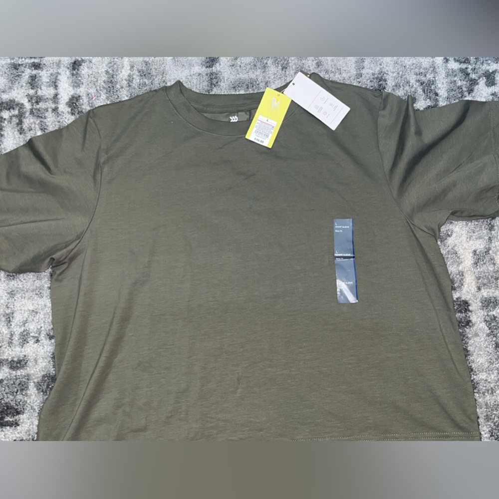 Women’s Tee